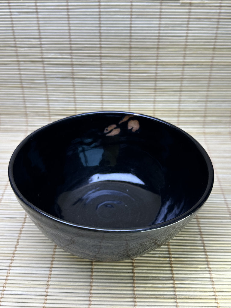 Vintage Japanese Black Chawan, Tenmoku-Style Matcha Tea Bowl, Deep Glossy Iron Glaze, Fine Crackle, Signed Foot