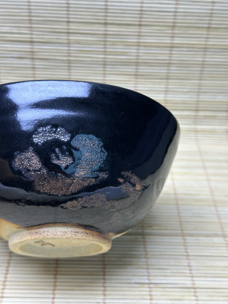 Vintage Japanese Black Chawan, Tenmoku-Style Matcha Tea Bowl, Deep Glossy Iron Glaze, Fine Crackle, Signed Foot