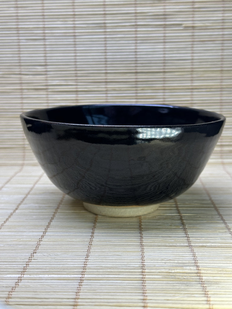Vintage Japanese Black Chawan, Tenmoku-Style Matcha Tea Bowl, Deep Glossy Iron Glaze, Fine Crackle, Signed Foot