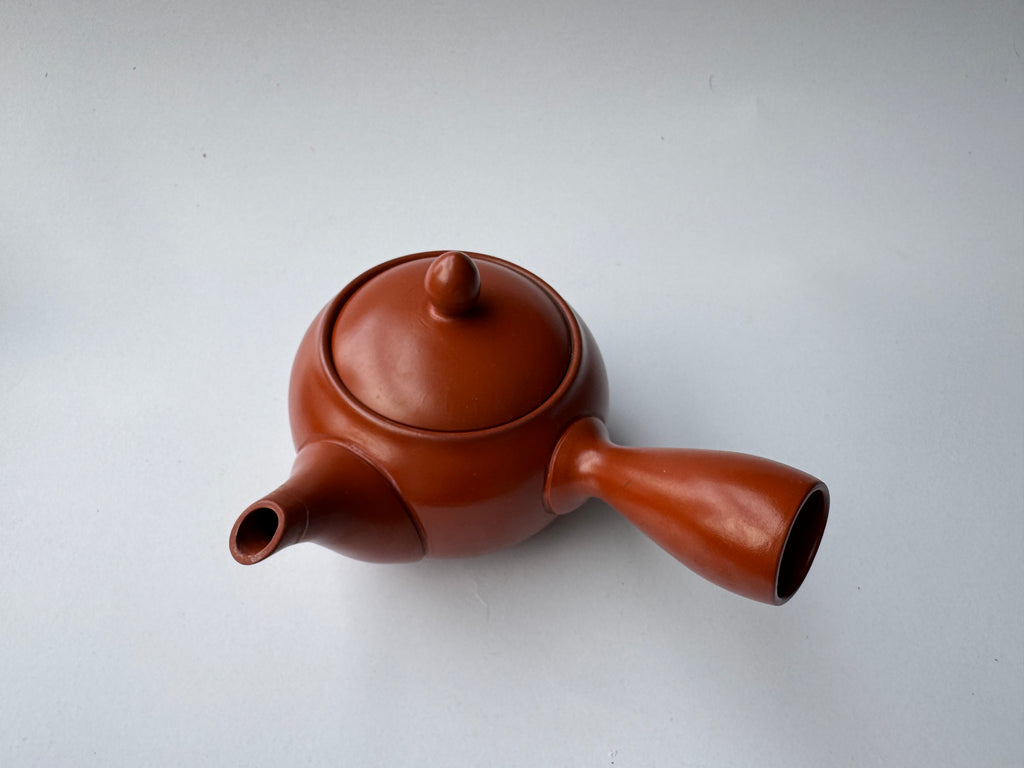 Vintage Tokoname Kyusu Teapot – Hand-Carved Peony Motif, Red Clay, Japanese Green Tea Pot