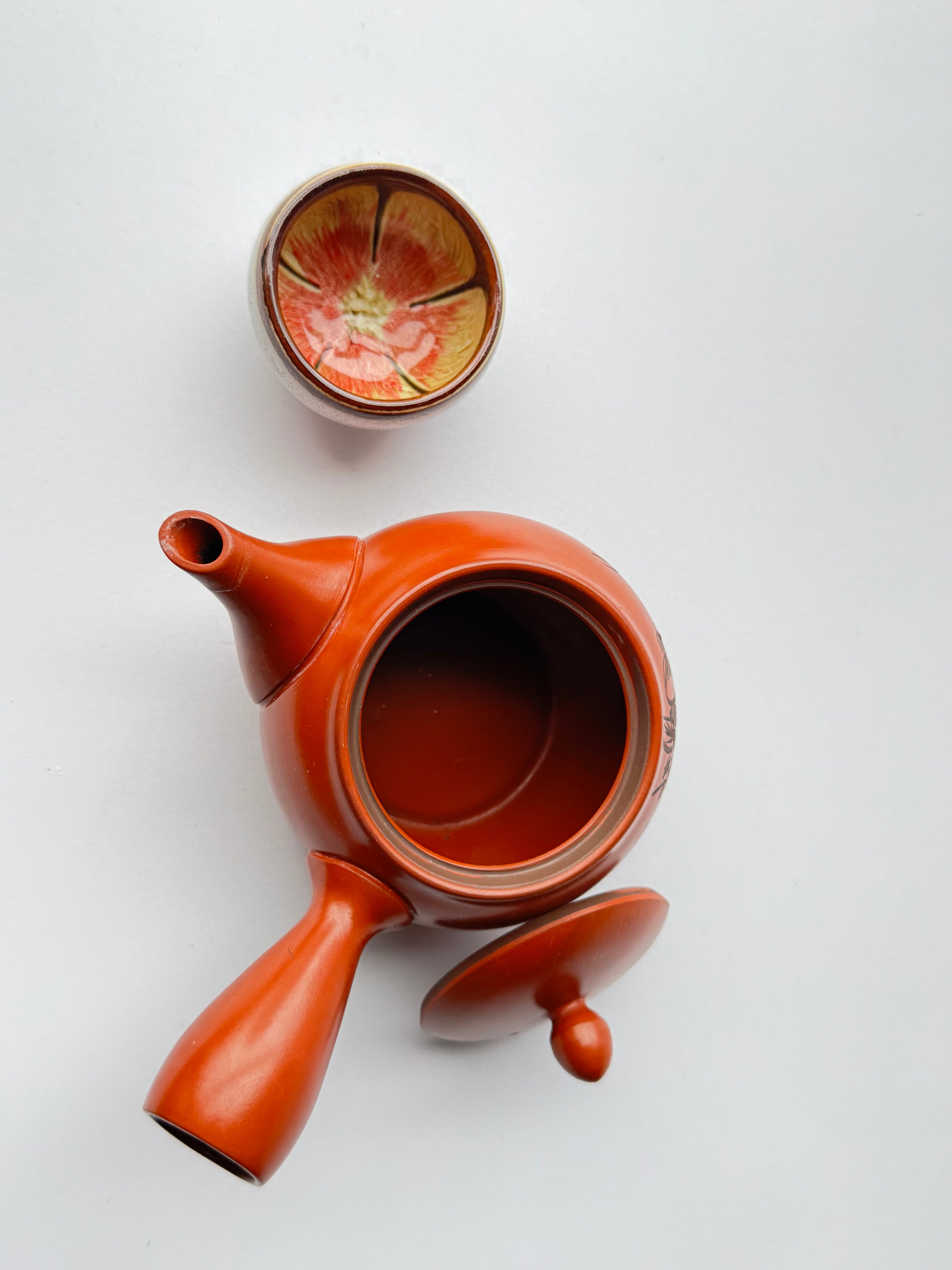 Vintage Tokoname Kyusu Teapot – Hand-Carved Peony Motif, Red Clay, Japanese Green Tea Pot