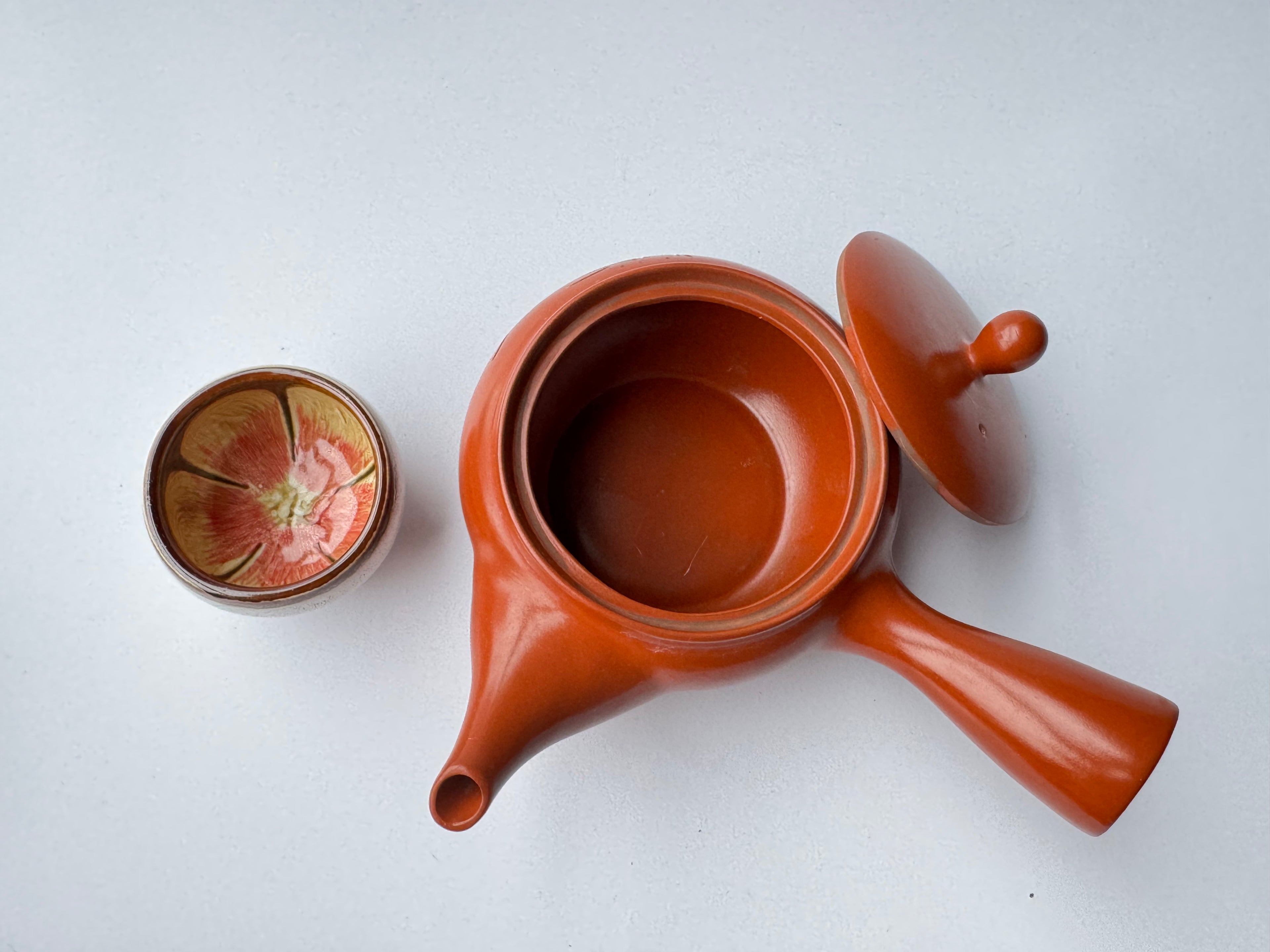 Vintage Tokoname Kyusu Teapot – Hand-Carved Bamboo Motif, Red Clay, Flat Shape