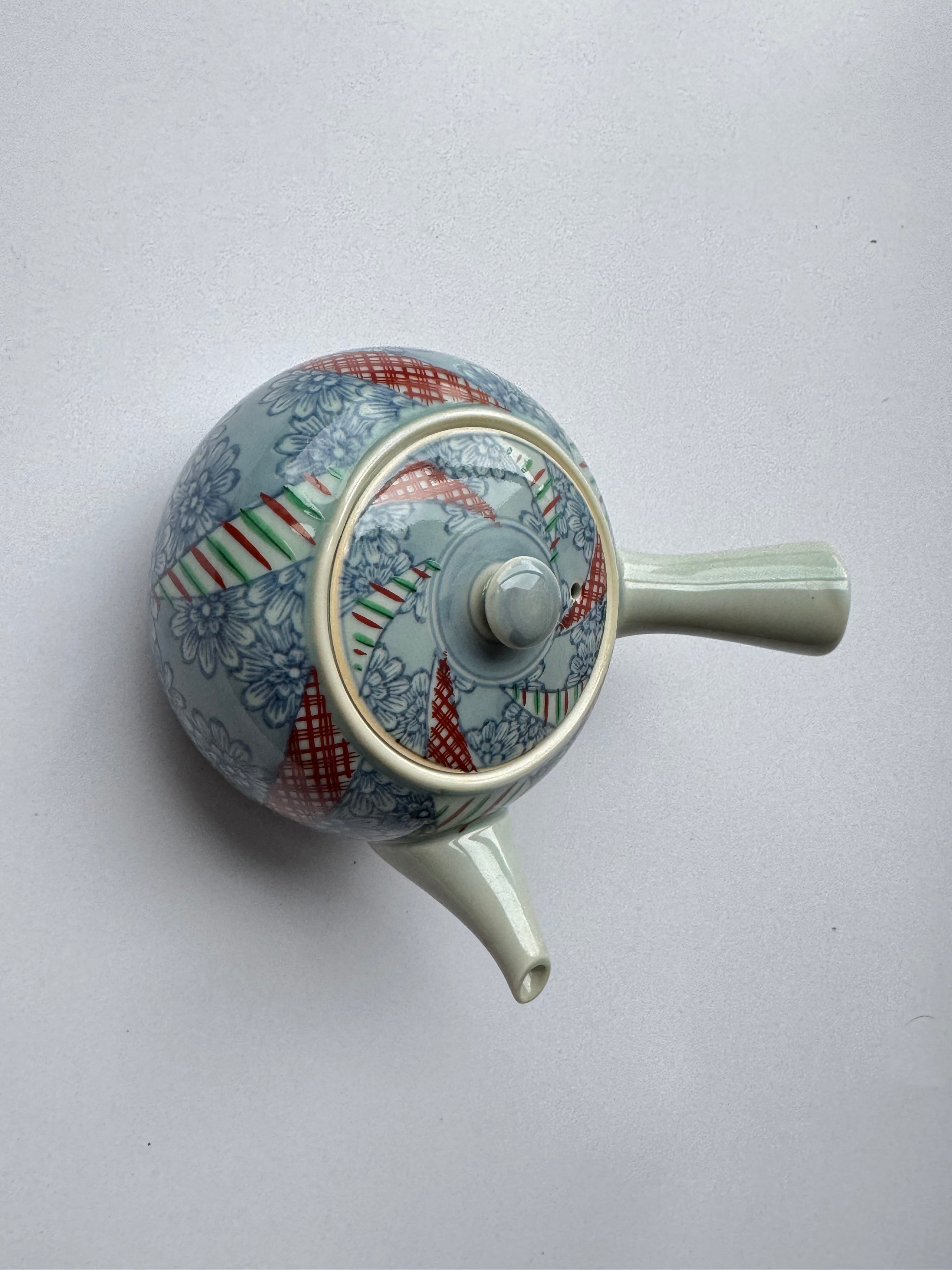 Vintage Arita Porcelain Teapot – Blue & Red Hand-Painted Design, Ceramic Filter Kyusu