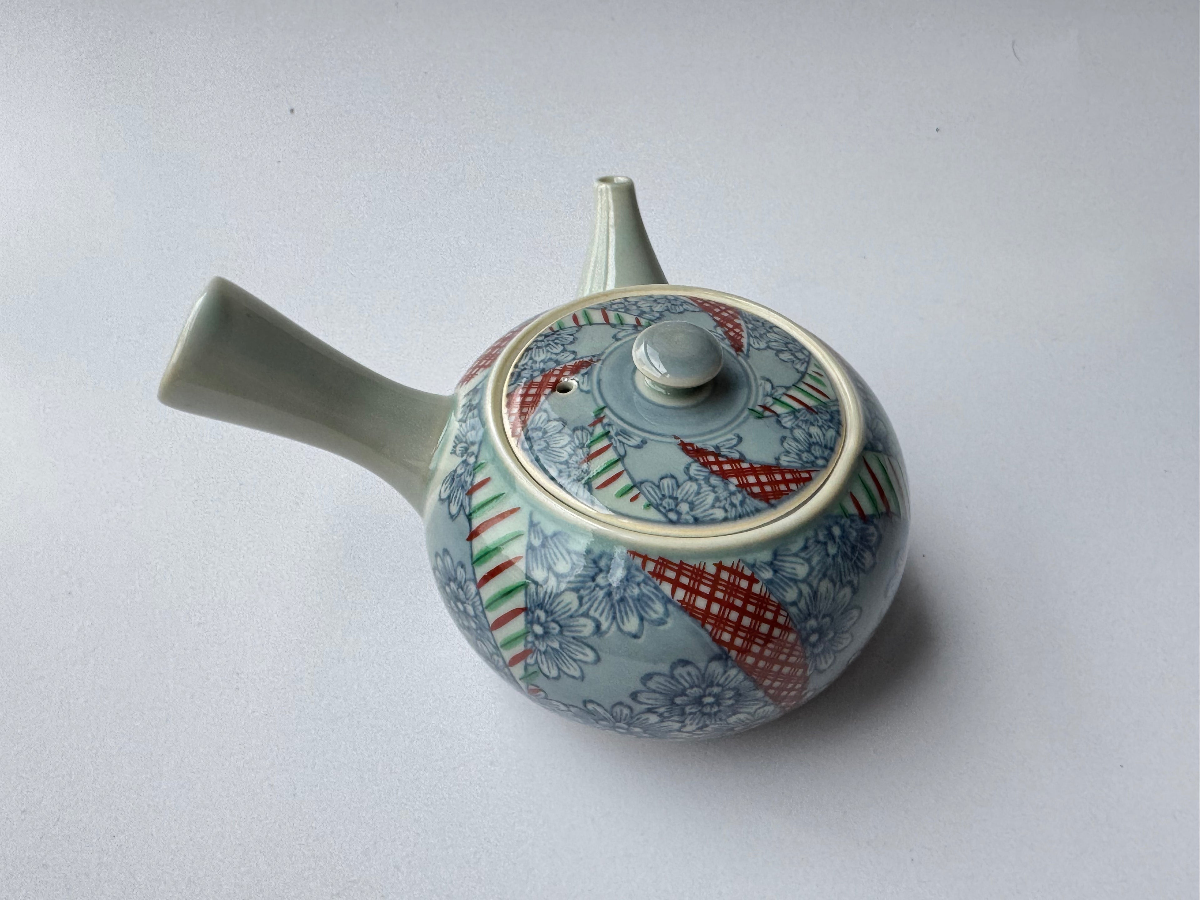Vintage Arita Porcelain Teapot – Blue & Red Hand-Painted Design, Ceramic Filter Kyusu