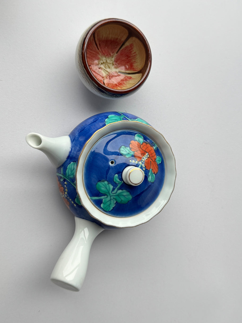 Vintage Arita Porcelain Teapot – Hand-Painted Floral Design, Blue Glaze Kyusu