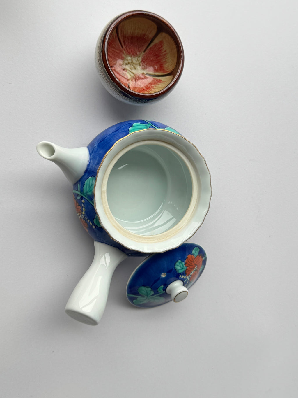 Vintage Arita Porcelain Teapot – Hand-Painted Floral Design, Blue Glaze Kyusu