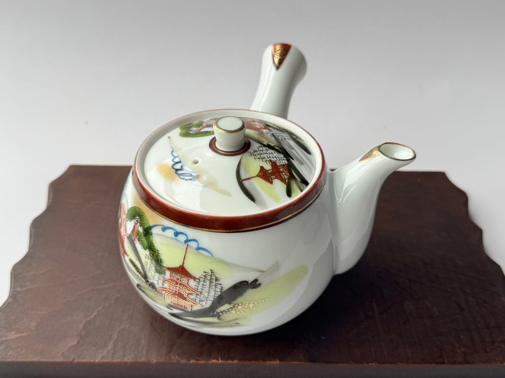 Vintage Kutani Porcelain Teapot – Hand-Painted Japanese Landscape, White Glaze Kyusu