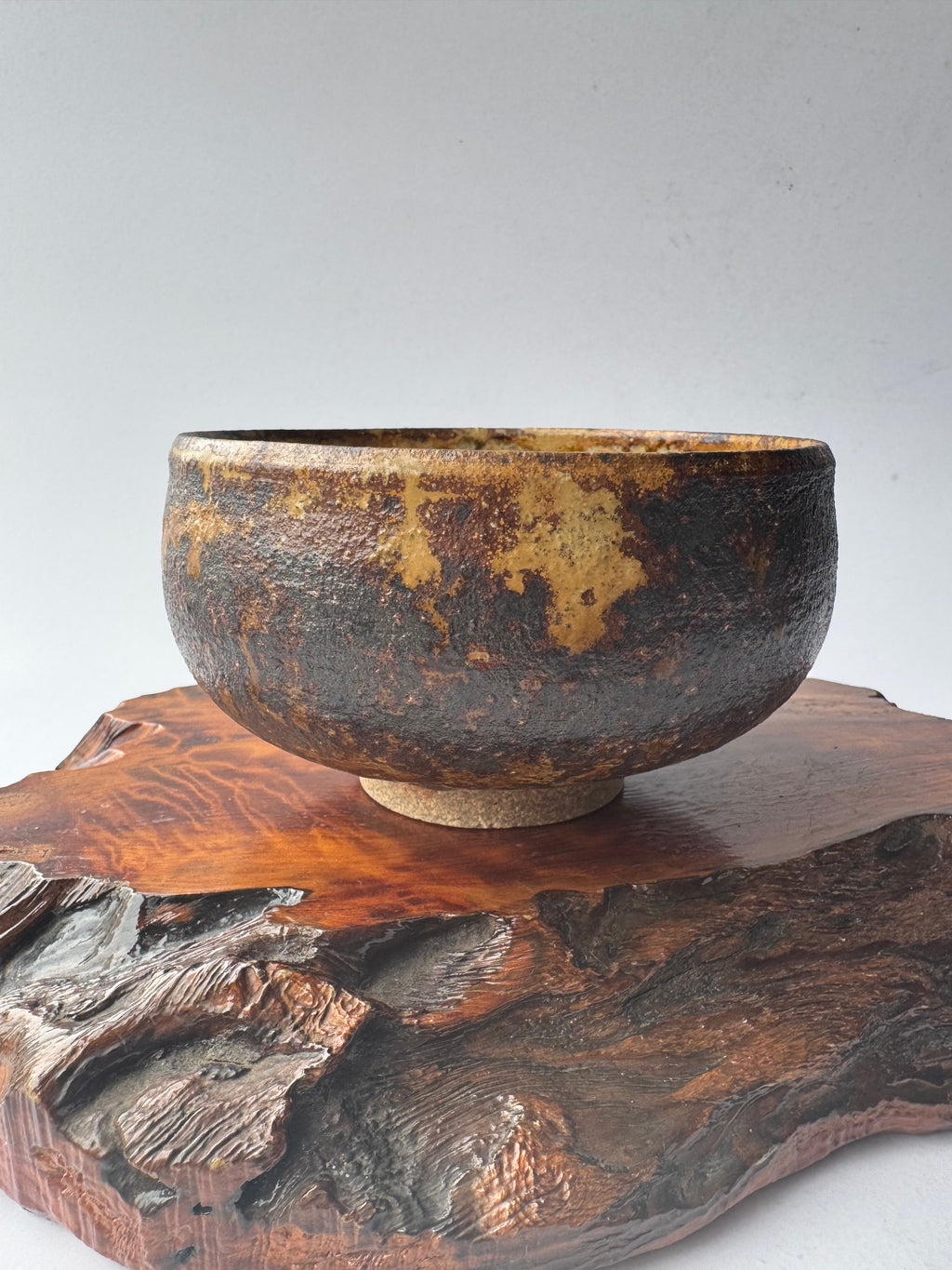 Shigaraki Chawan – Handcrafted Japanese Wabi-Sabi Tea Bowl