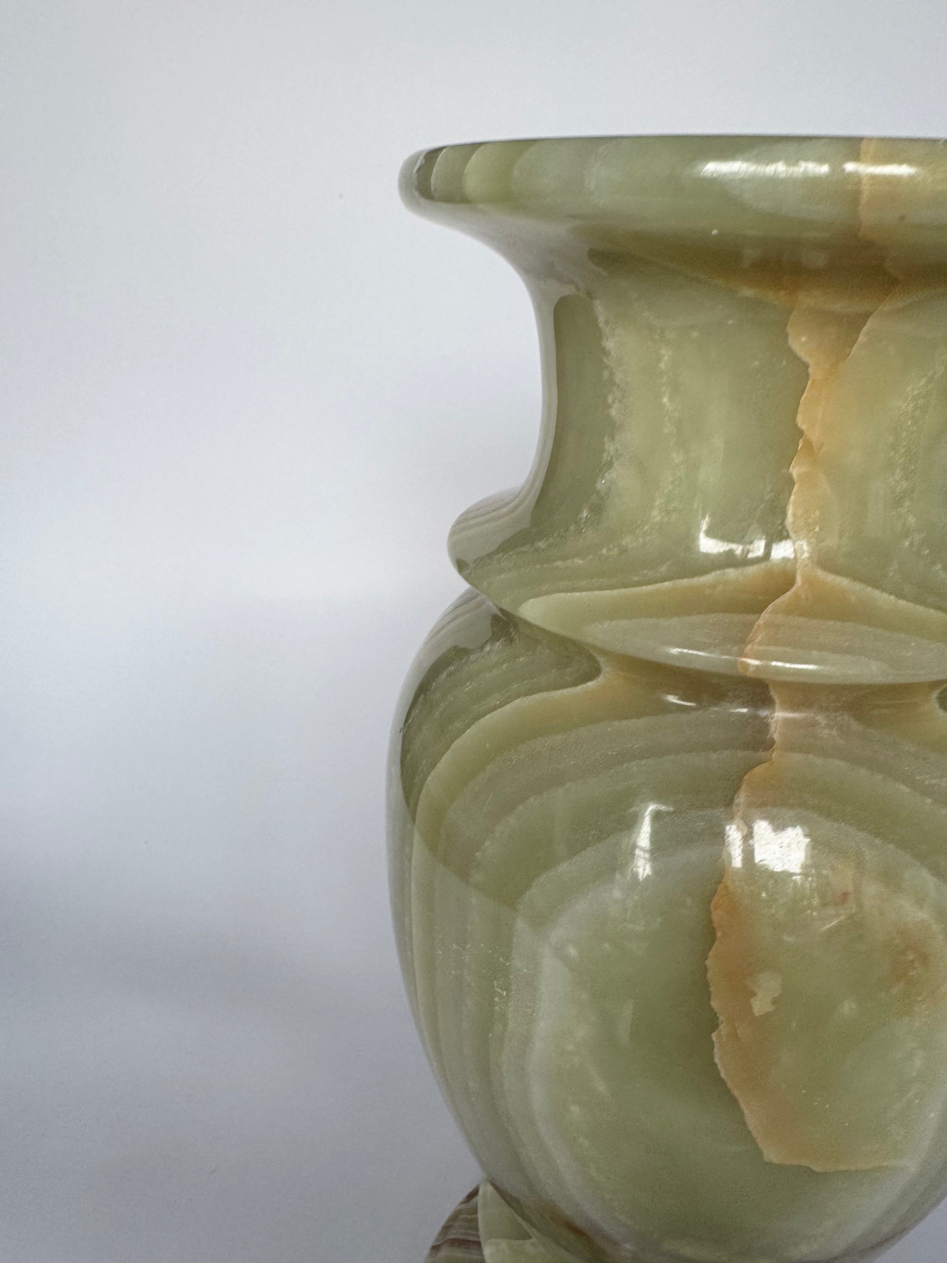 Natural Onyx Stone Vase – Hand-Carved Pakistani Onyx with Unique Marble-Like Veins