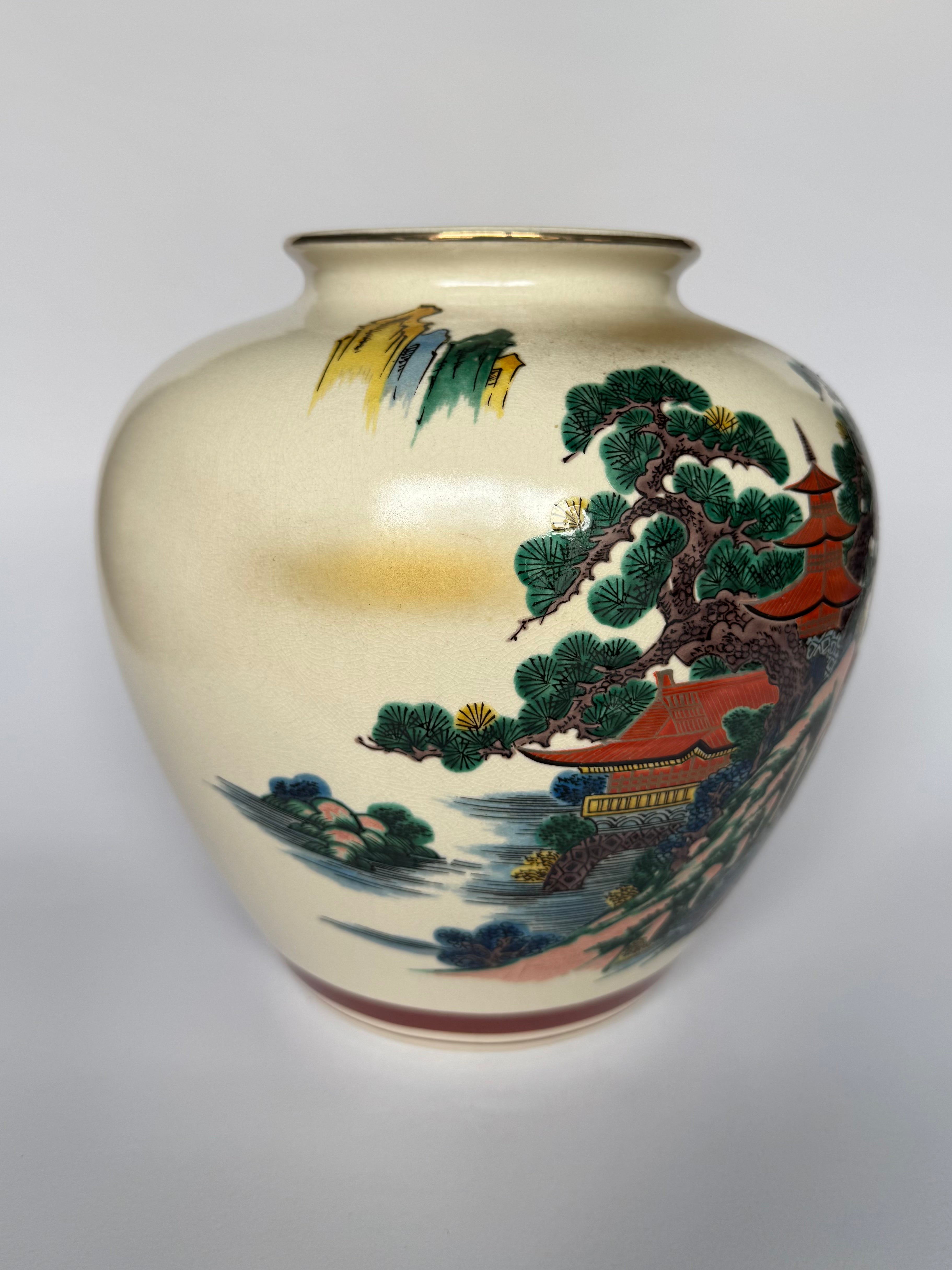 Kutani Japanese Vase – Hand-Painted Pagoda & Pine Landscape, Traditional Porcelain Art