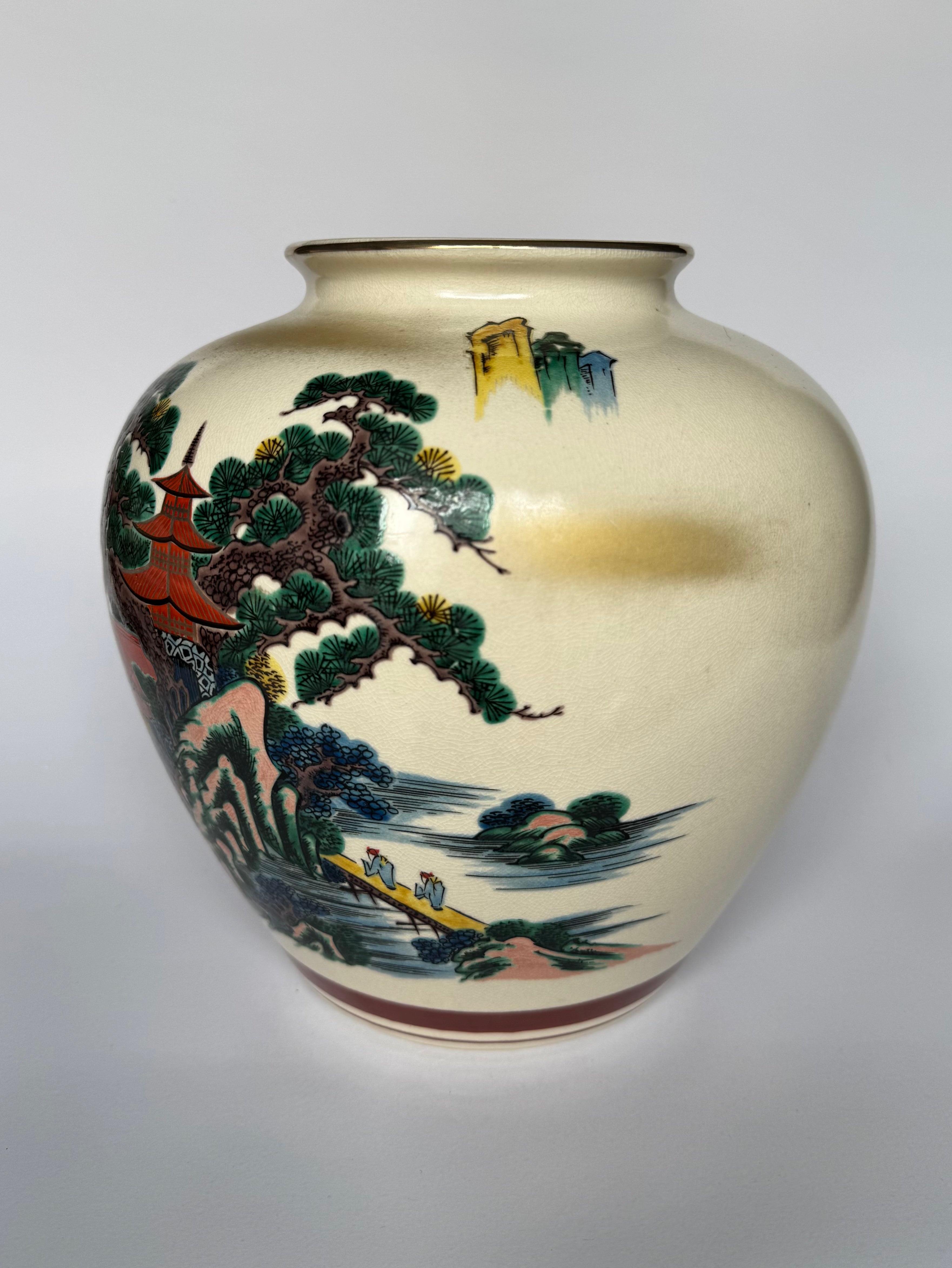 Kutani Japanese Vase – Hand-Painted Pagoda & Pine Landscape, Traditional Porcelain Art