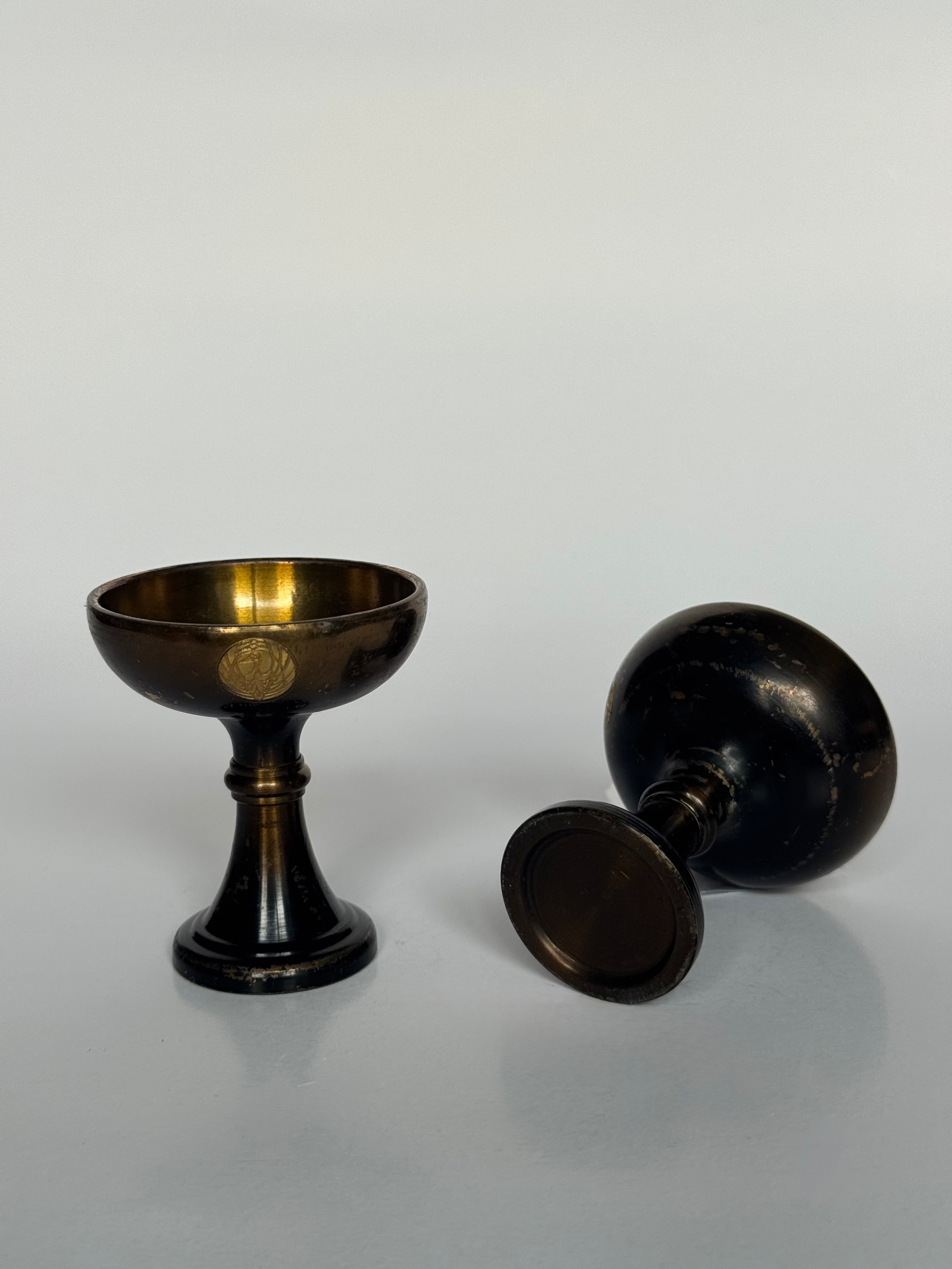 Japanese Bronze Buddhist Offering Bowls – Vintage Dark-Patina Ritual Pair for Altar