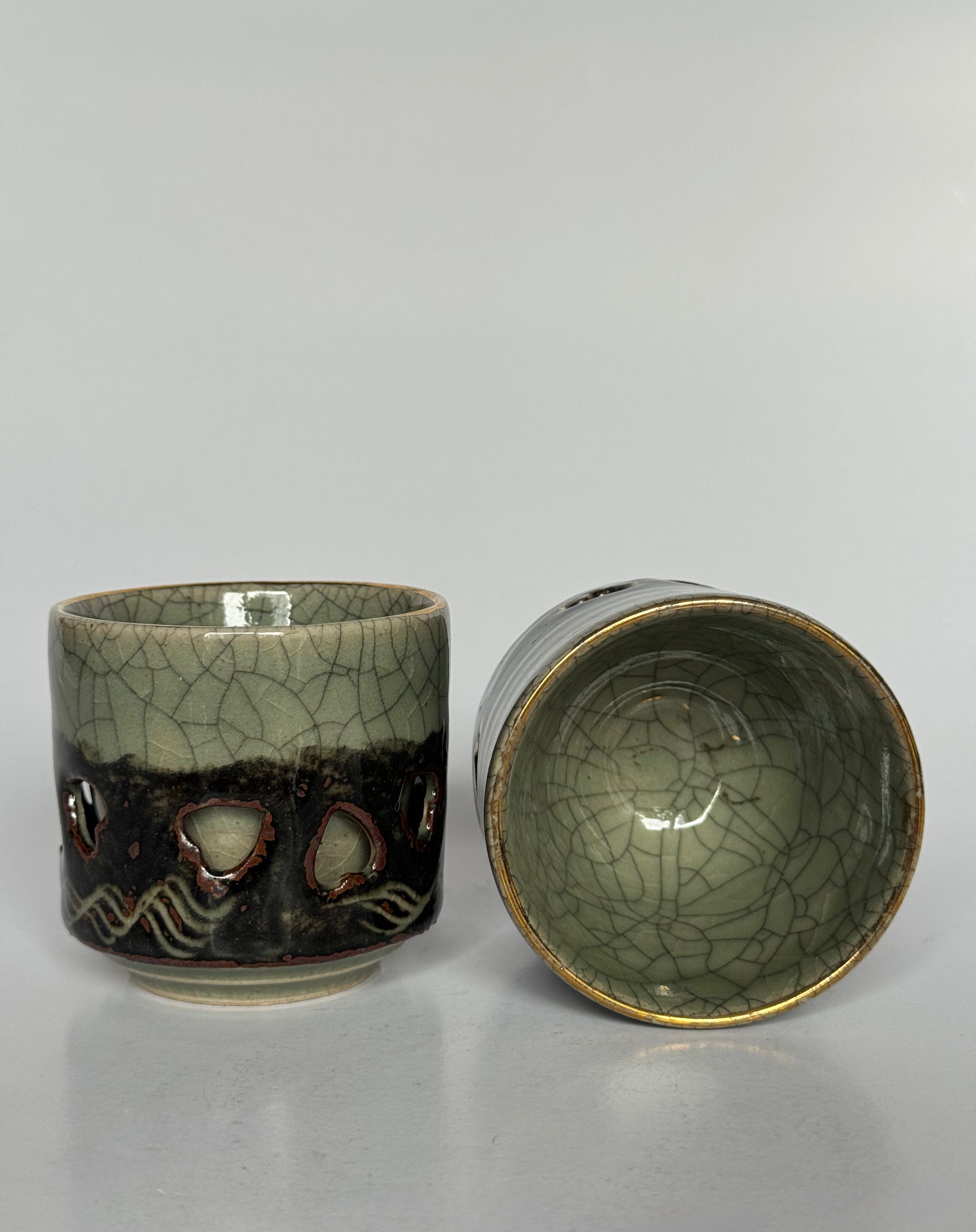 Japanese Soma-Yaki Tea Cup Pair – Handcrafted Crackle Glaze Yunomi – Couple Set