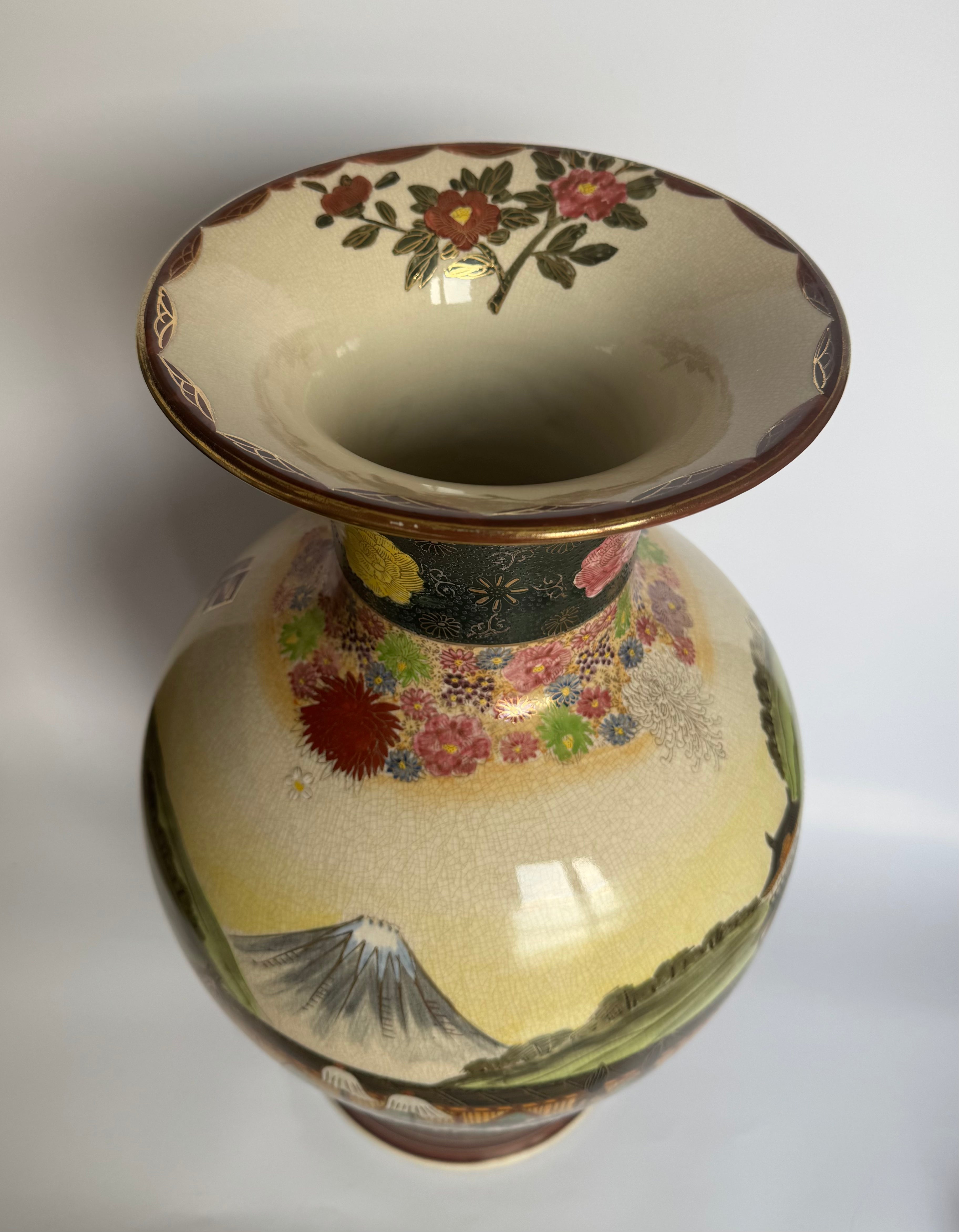 Large Antique Japanese Satsuma Vase – Daimyo Procession Scene – Meiji Period Hand Painted Gold Crackle