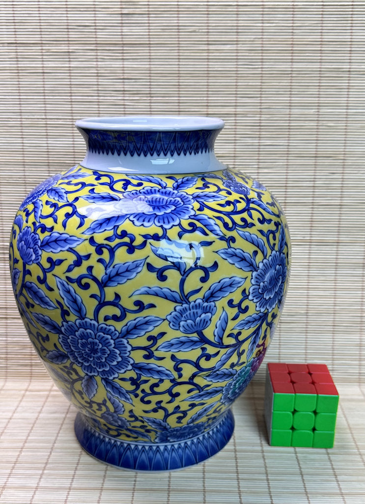 Vintage Ryuho Kiln Arita Vase, Yellow Ground Blue White Scrolling Peony