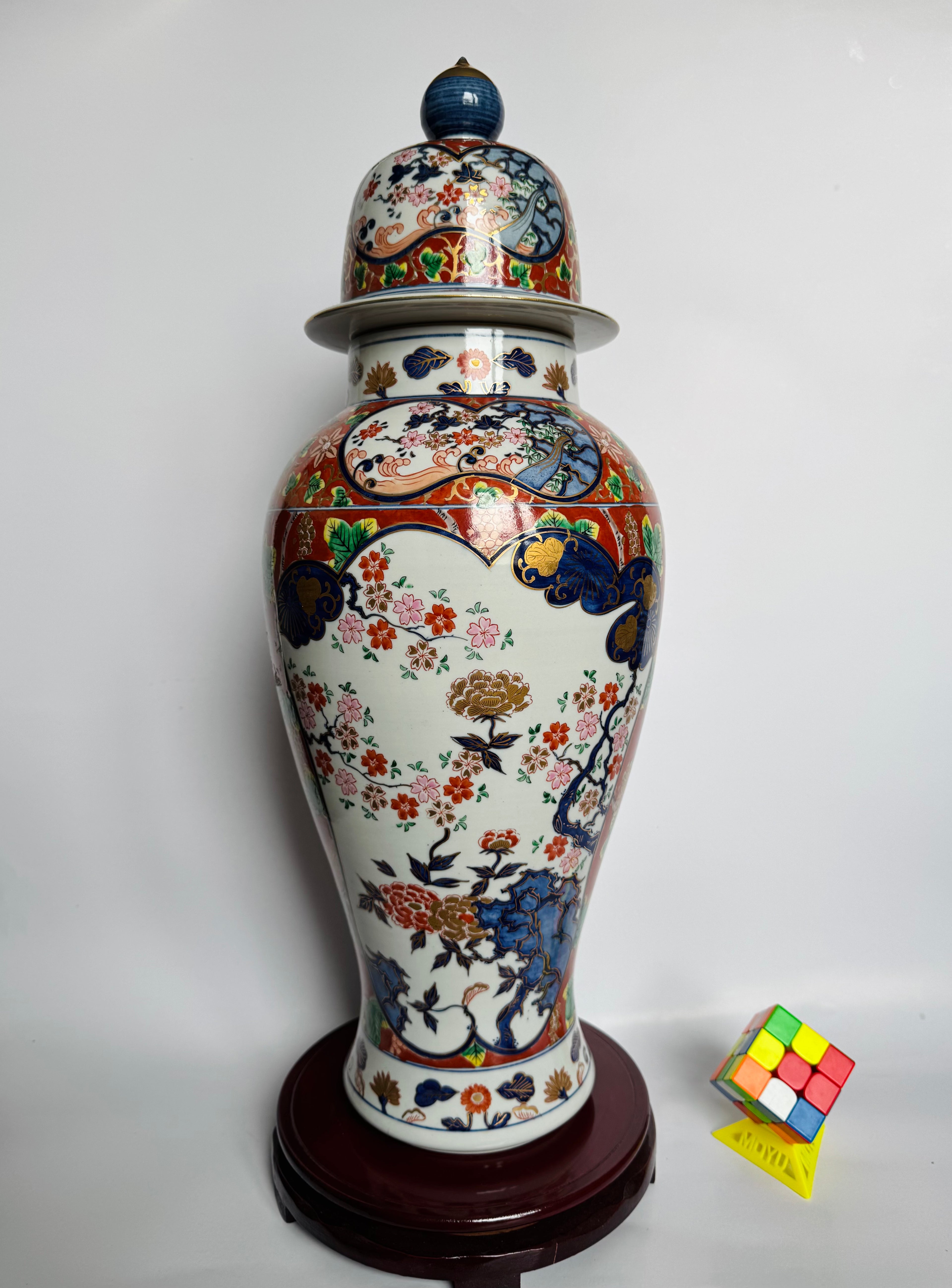 Exquisite Arita Imari Temple Jar - Vintage Japanese Porcelain Vase with Rich Red & Gold Enamel