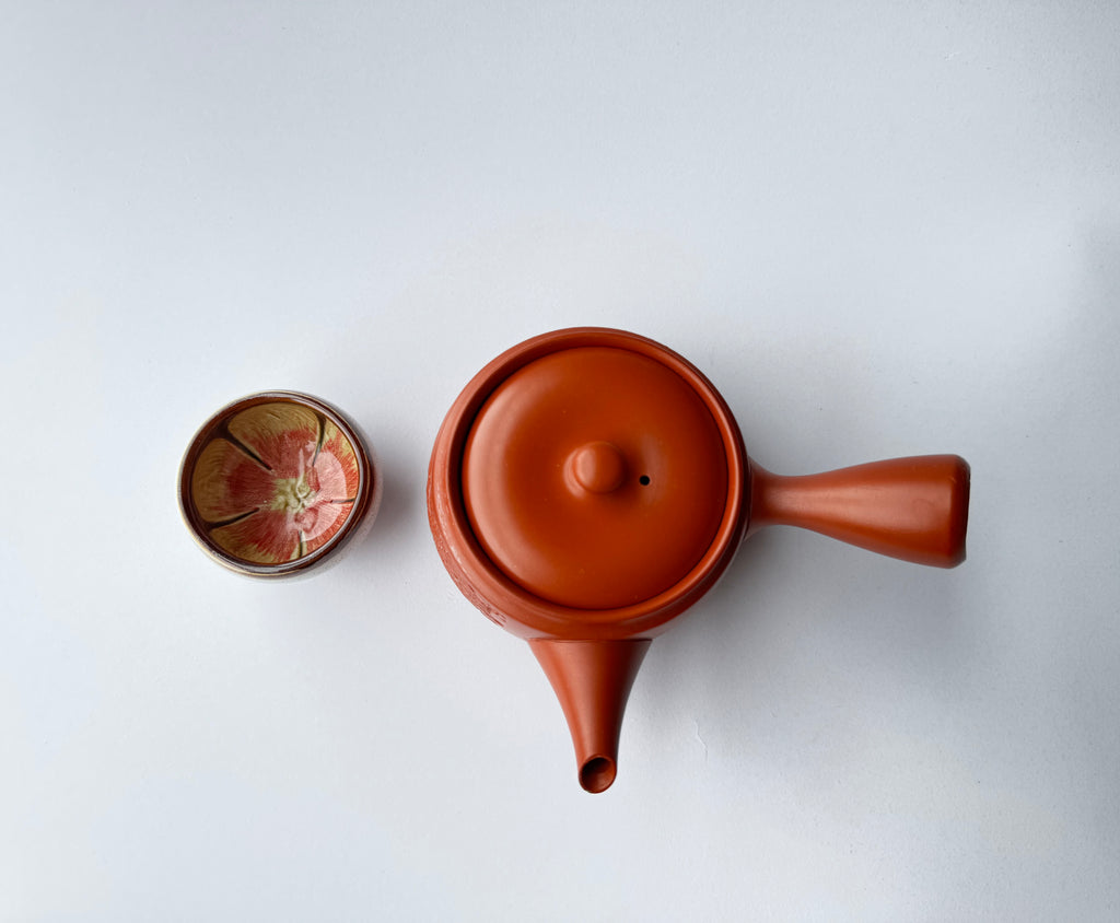 Vintage Tokoname Teapot with Carved Landscape Scene – Japanese Red Clay Kyusu