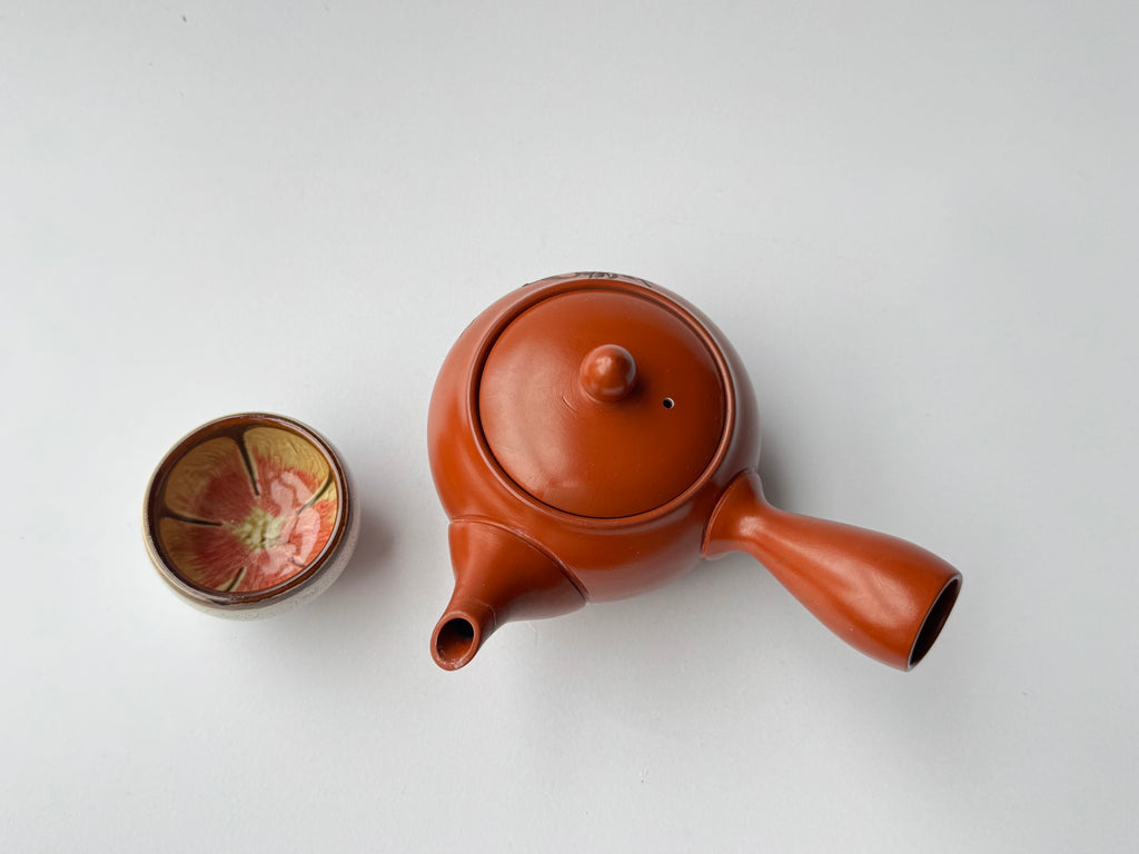 Vintage Tokoname Kyusu Teapot – Hand-Carved Peony Motif, Red Clay, Japanese Green Tea Pot