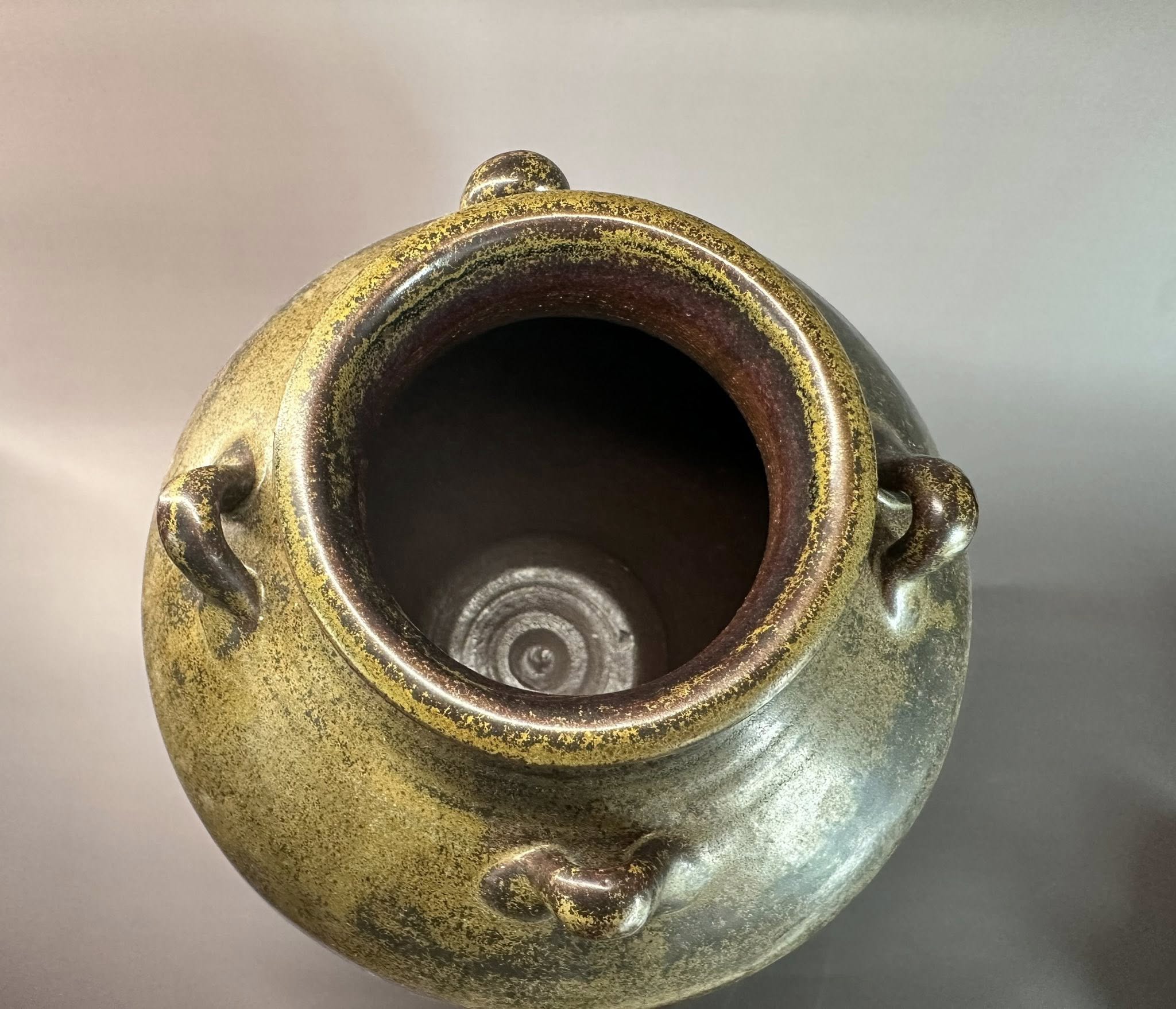 Authentic Tamba Tachikui-yaki Ceramic Vase – Handcrafted Japanese Pottery, Wabi-Sabi Décor, Traditional Kutani Art
