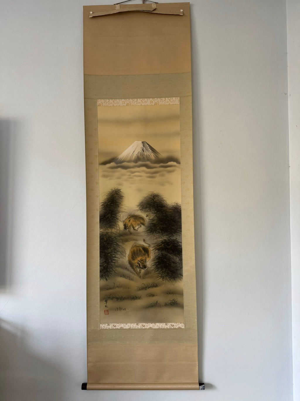 Japanese Kakemono Scroll | Mount Fuji & Wild Boar Painting | Symbol of Strength