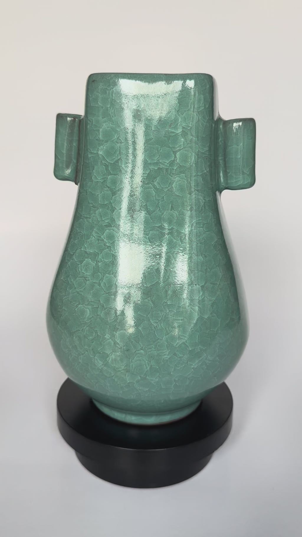 Celadon Crackle Glaze Vase Set – Handmade Green Ceramic Pair Symbolizing Harmony & Family Bond