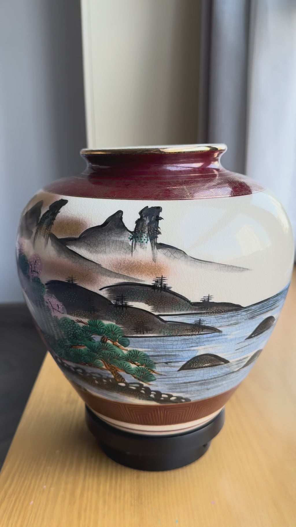 Kutani Japanese Temple Landscape Vase – Hand-Painted Pagoda, Mountains & Scenic Art on Ivory Porcelain