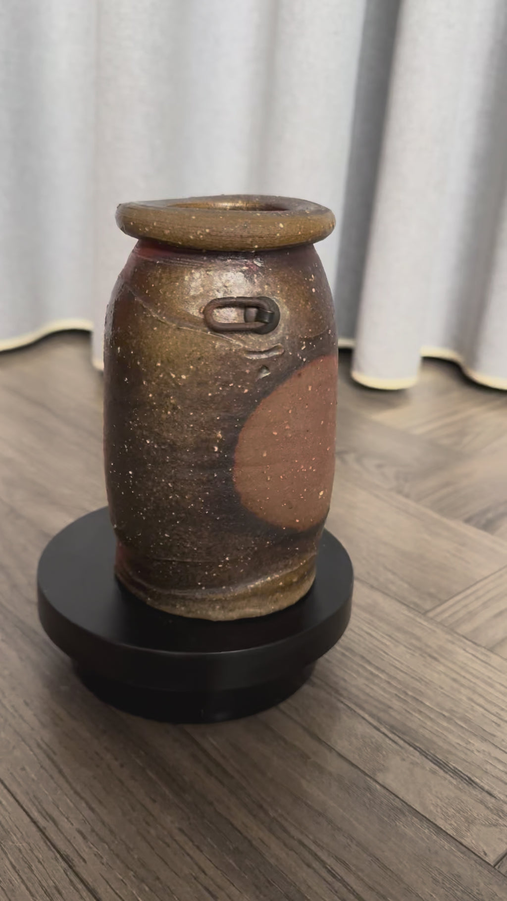 Bizen Botamochi Flower Vase | Wood-Fired Japanese Pottery