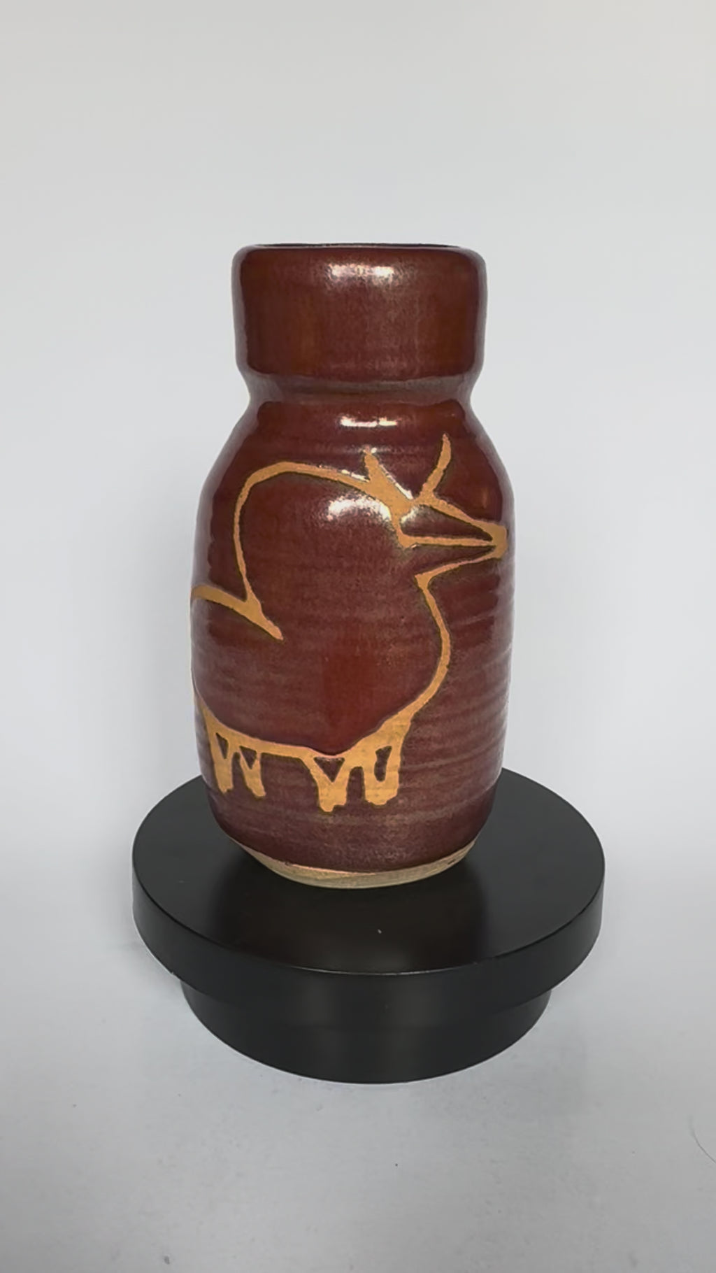 Small Japanese Rustic Ceramic Vase – Handmade Horse Motif Brown Red Glaze
