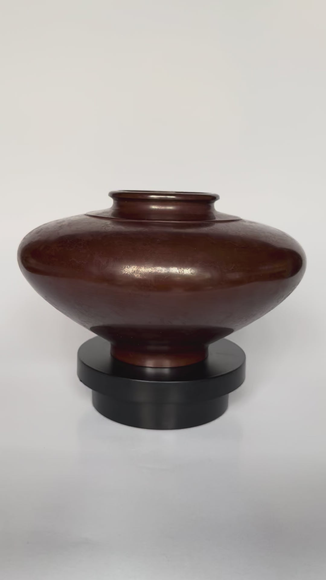 Vintage Japanese Bronze Vase – Low Wide Form with Red-Brown Patina, Traditional Metal Art