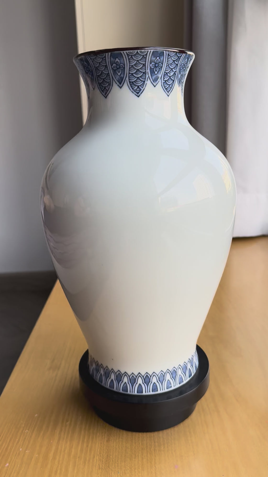 Arita Blue & White Landscape Vase – Hand-Painted Japanese Porcelain (Tall Scenic Mountain Design)