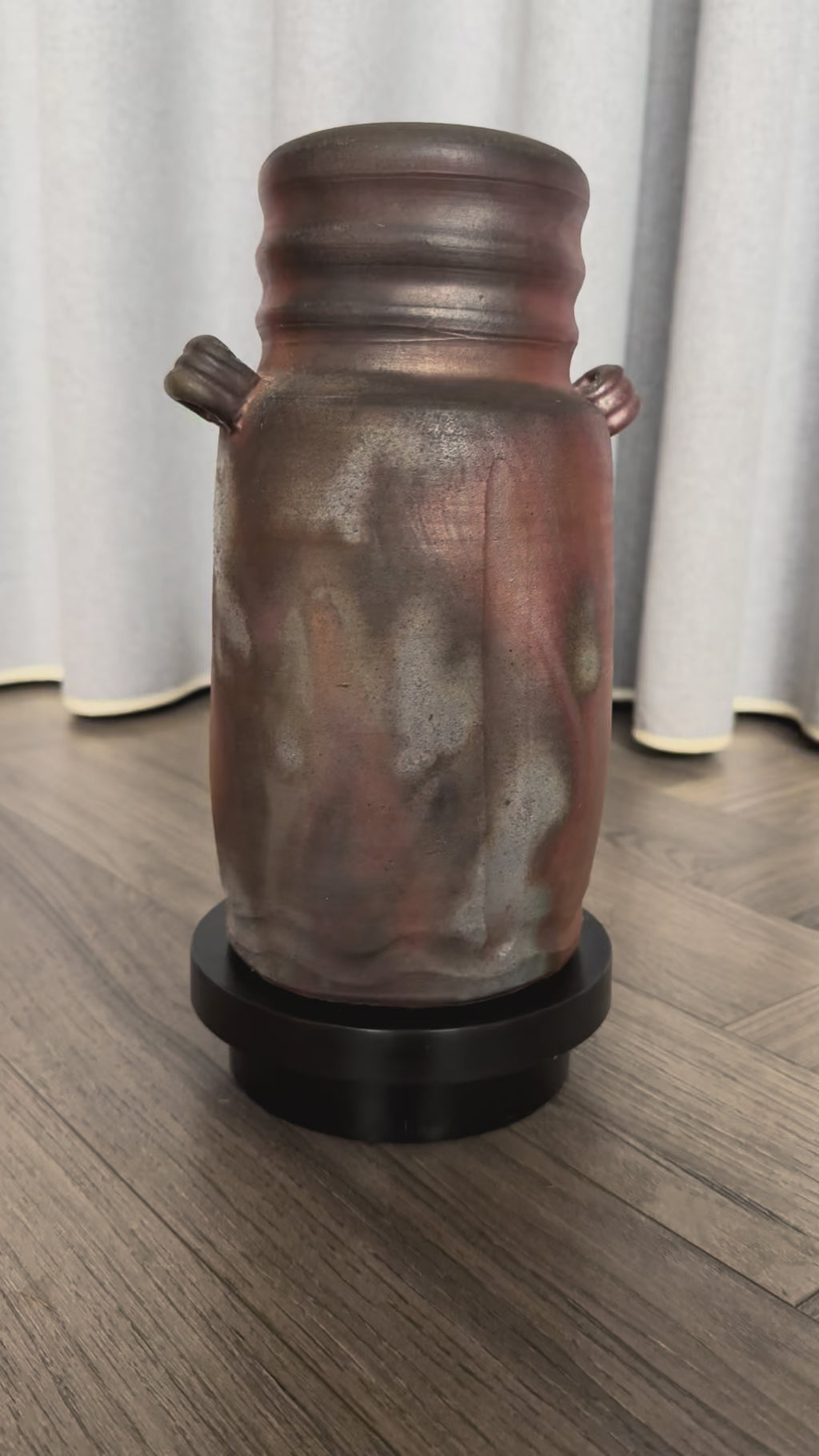 Bizen Sangiri Heart Vase | Wood-Fired Japanese Flower Vessel