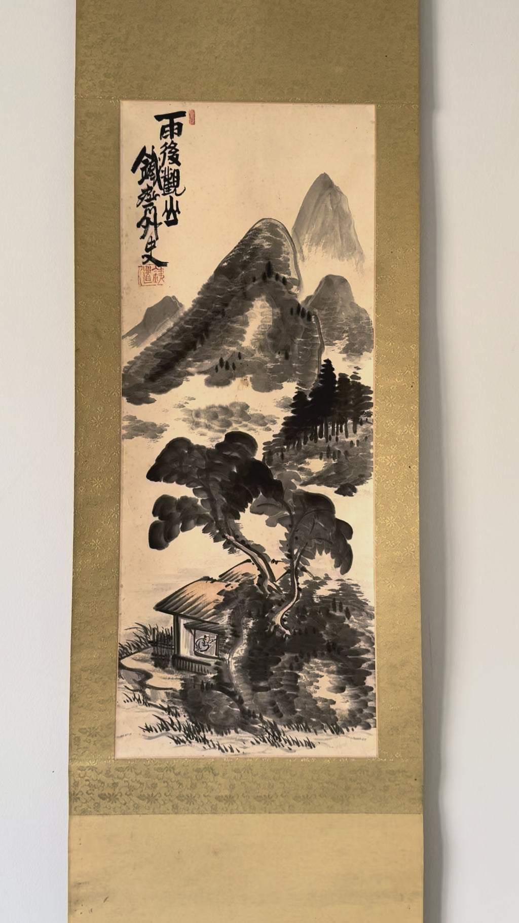 Japanese Sumi Ink Landscape Kakemono with Calligraphy – Mountain & Pavilion Hanging Scroll, Original Showa Period Style