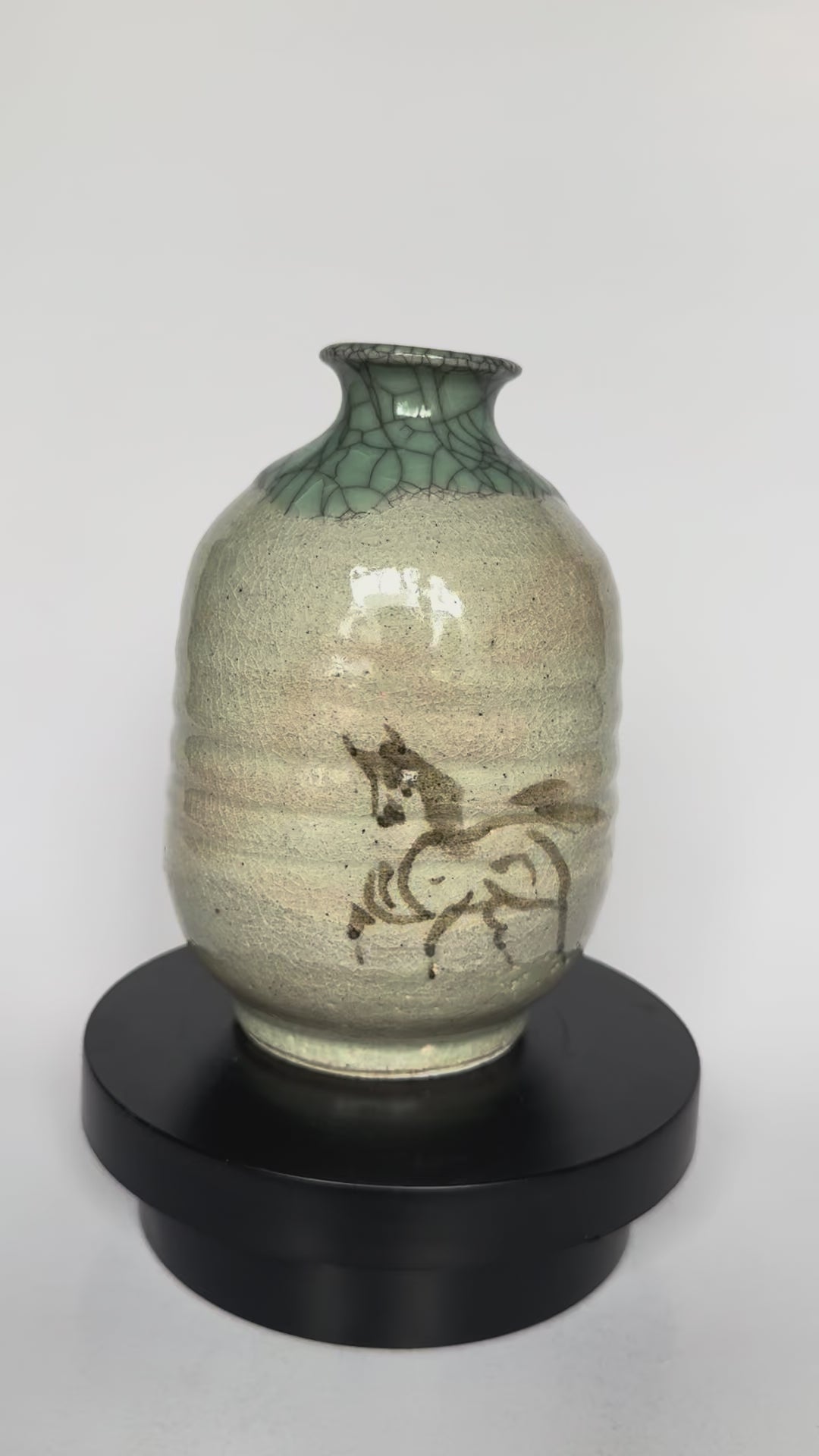 Vintage Soma Yaki Horse Vase with Original Tomobako – Crackle Glaze Japanese Pottery