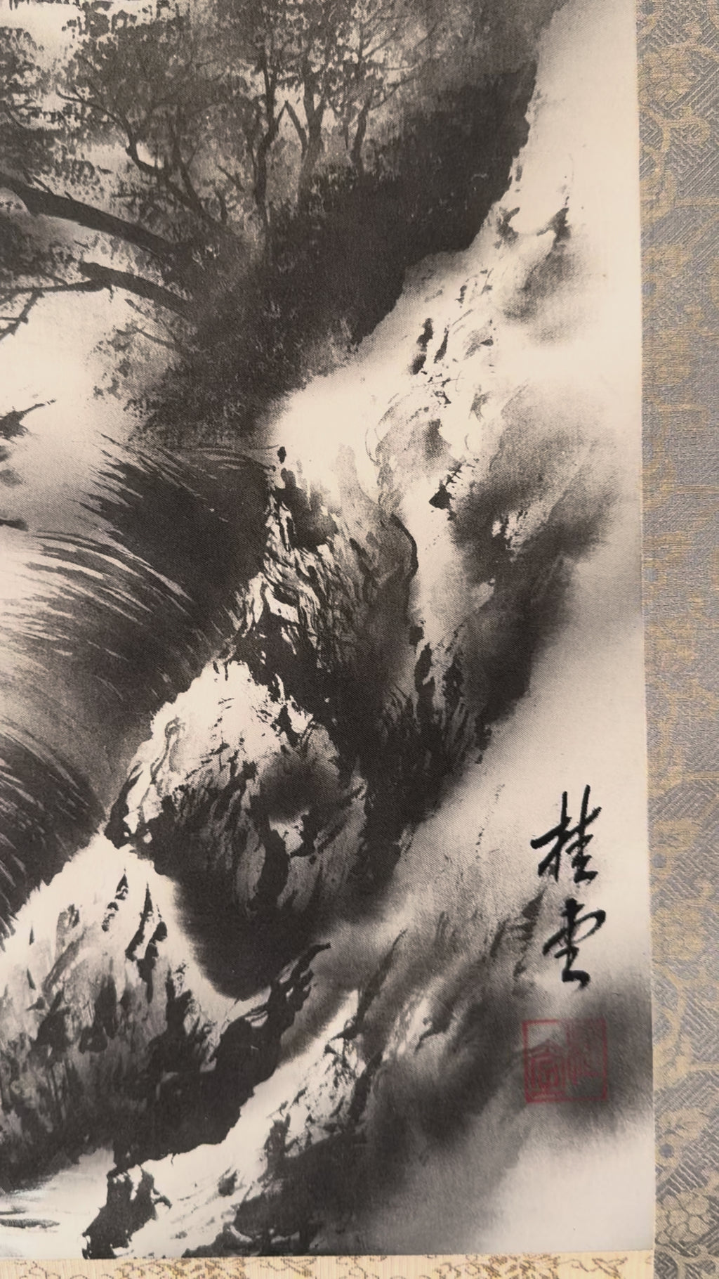 Japanese Sumi-e Landscape Kakemono Print – Ink Wash Mountain Scenery Hanging Scroll