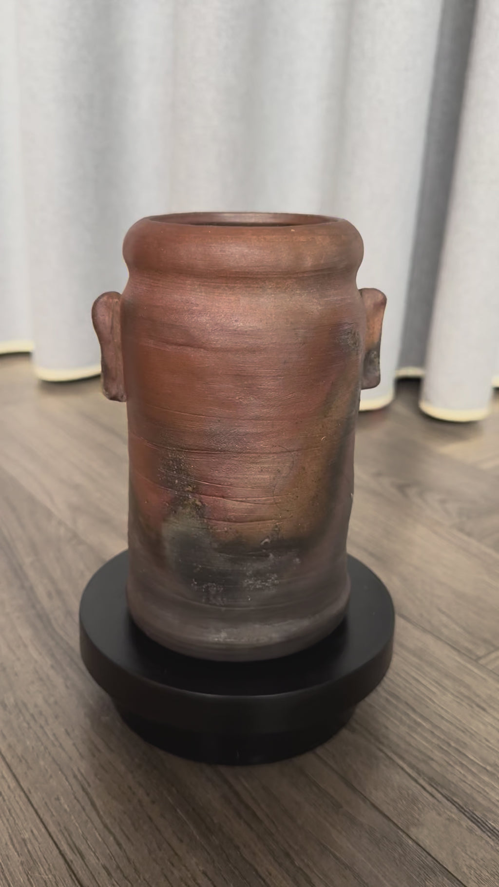 Bizen Flower Vase with Hi-iro Fire Marks